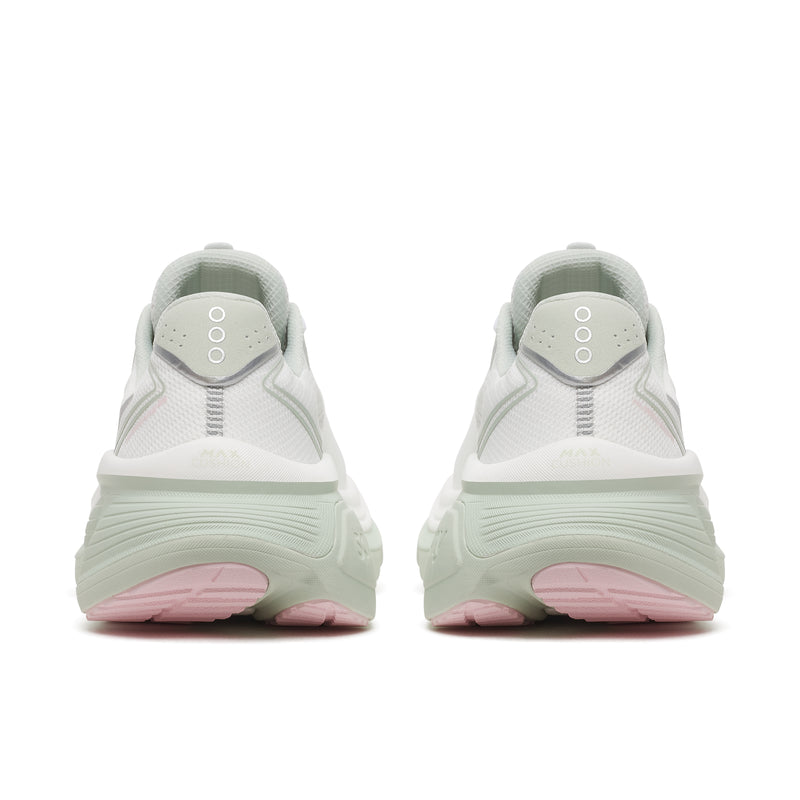 Women's Saucony Hurricane 26